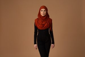 Hijab innovant, bonnet intégré, tout en un