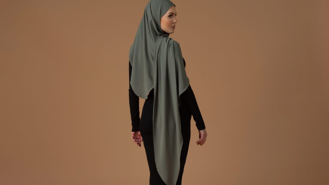 Hijab innovant, bonnet intégré, tout en un
