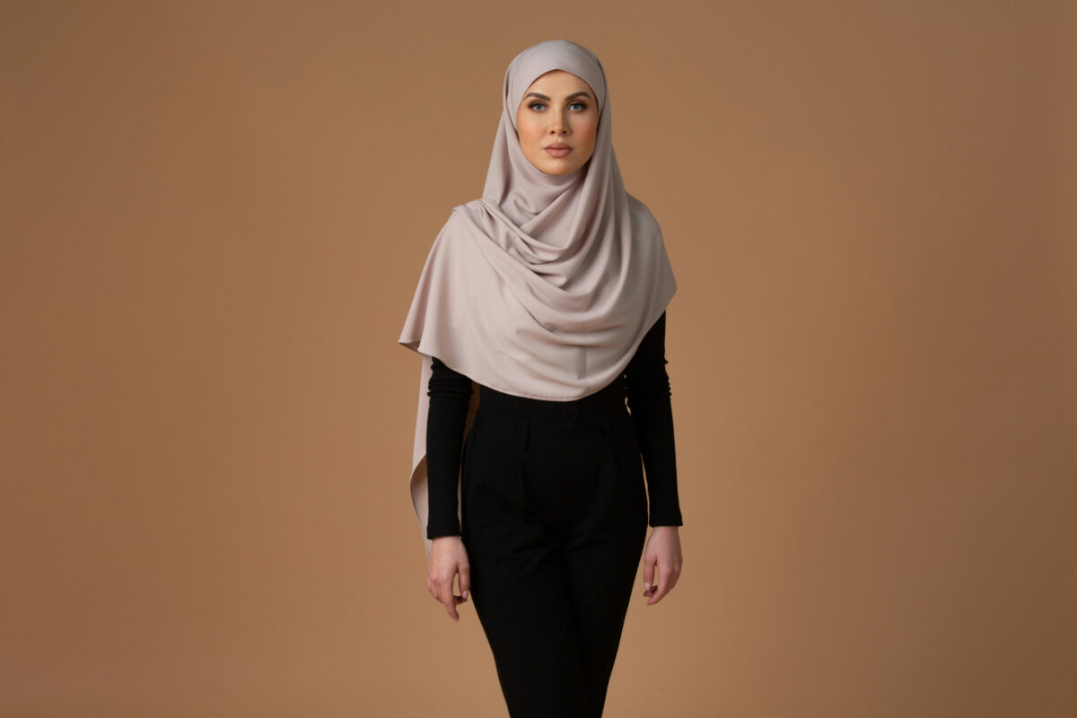 Hijab innovant, bonnet intégré, tout en un