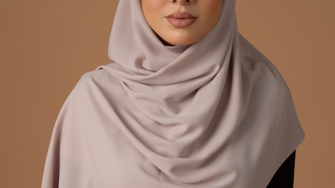 Hijab innovant, bonnet intégré, tout en un