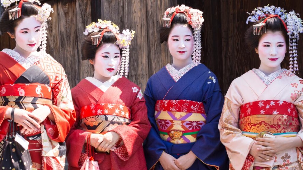 Portrait de Femmes : les Geishas