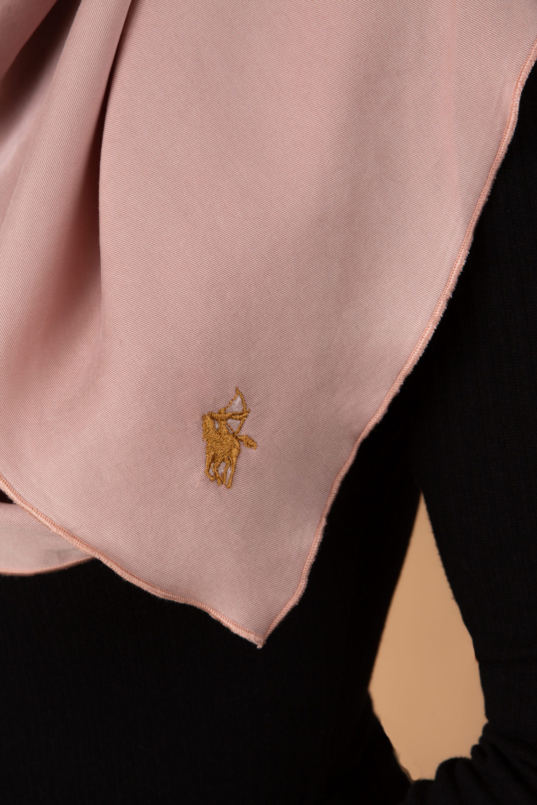 Hijab innovant, bonnet intégré, tout en un