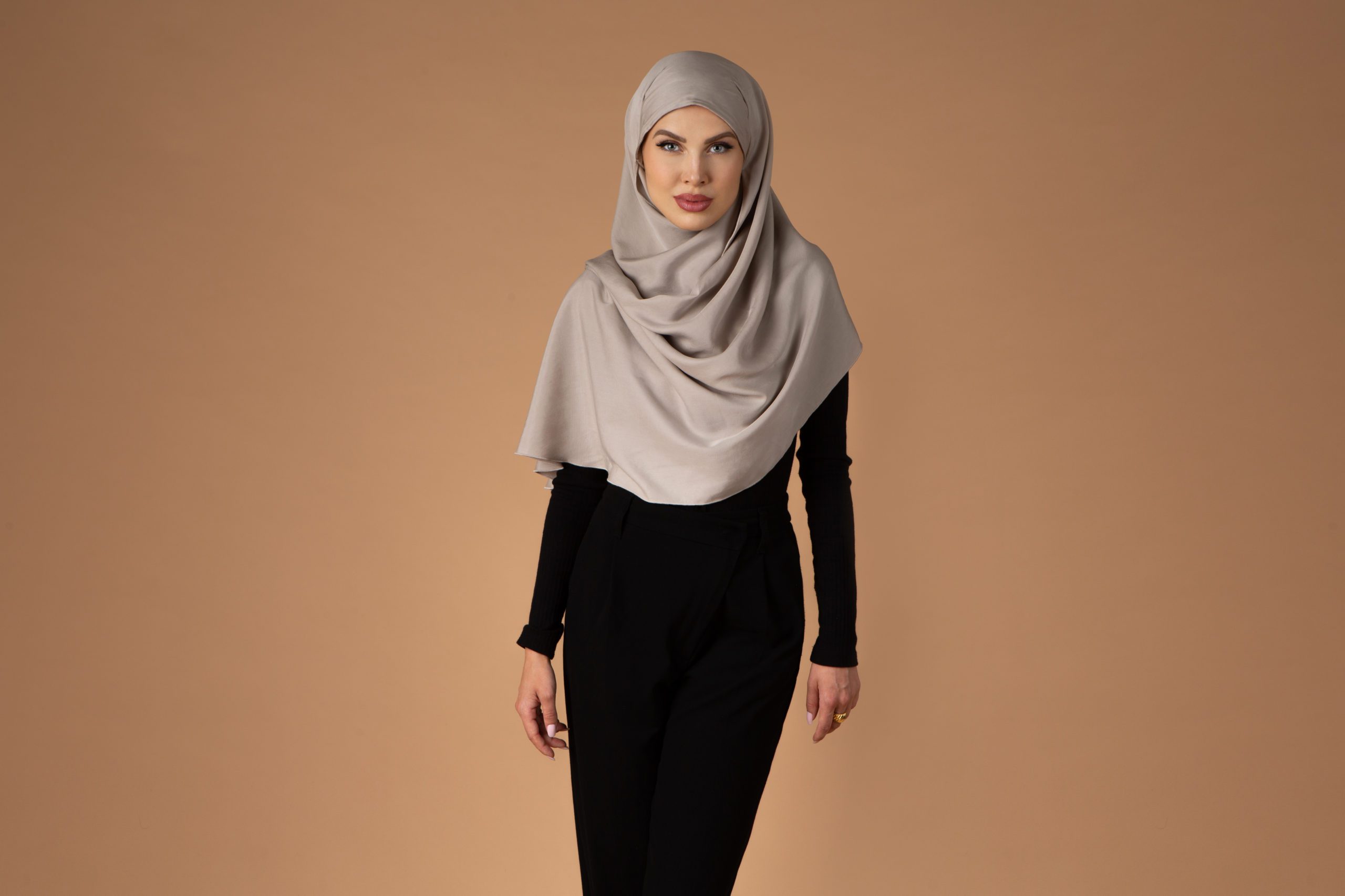 Hijab innovant, bonnet intégré, tout en un
