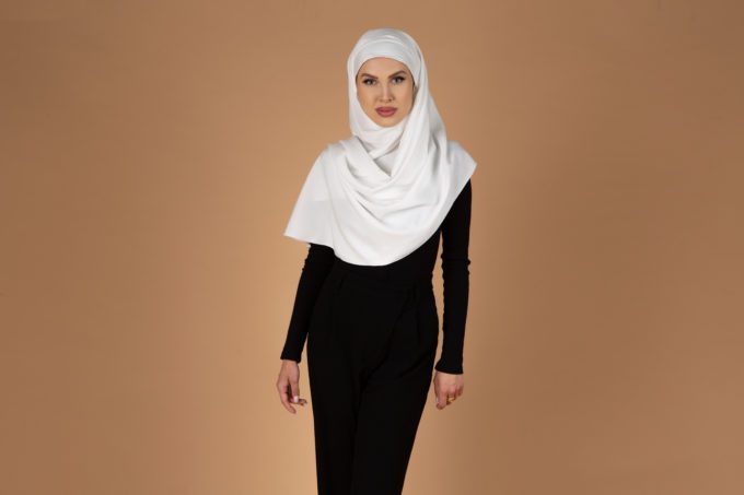 Coffret Ecrin BEDOUINE BLANC Hijab innovant, bonnet intégré, tout en un