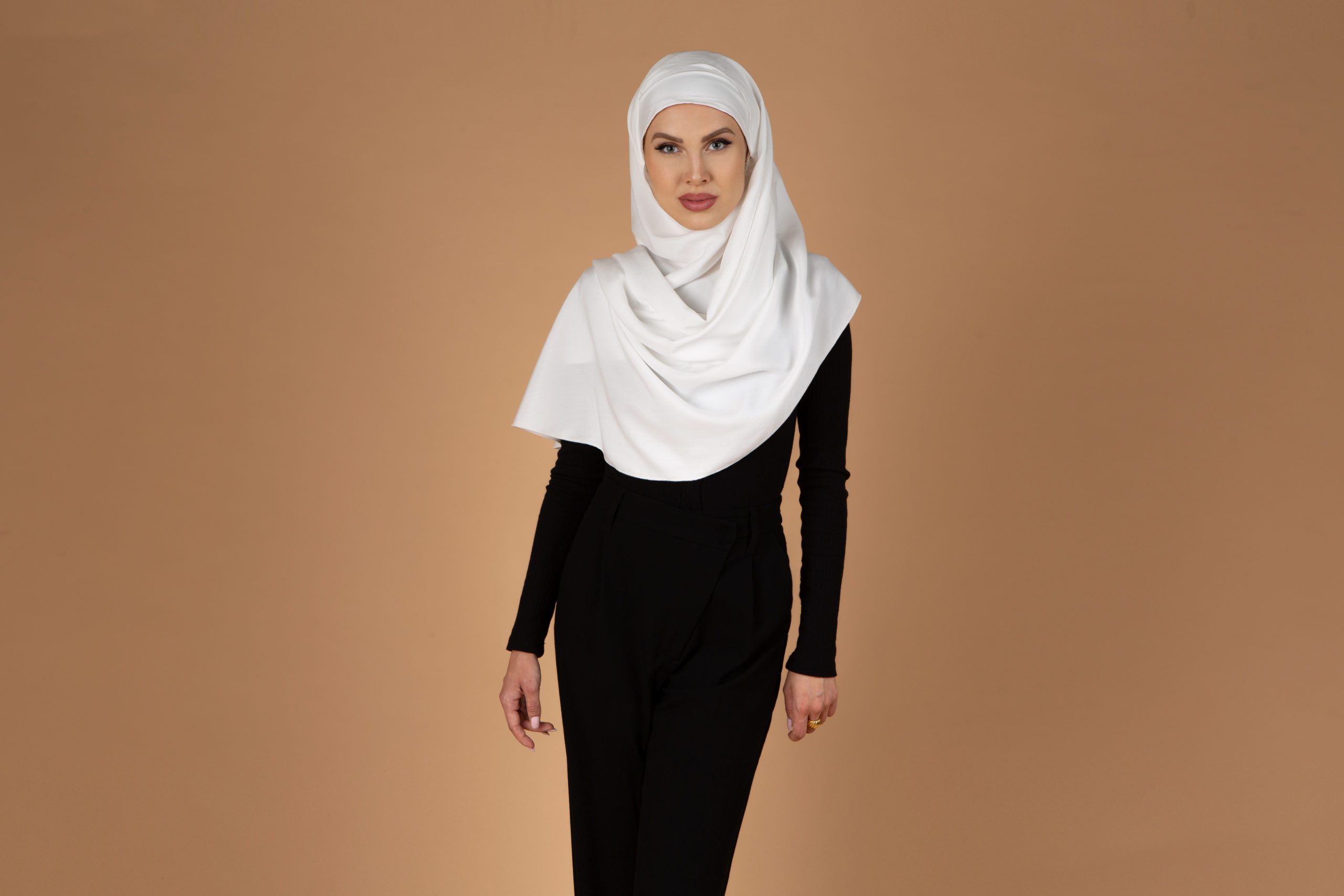 Hijab innovant, bonnet intégré, tout en un