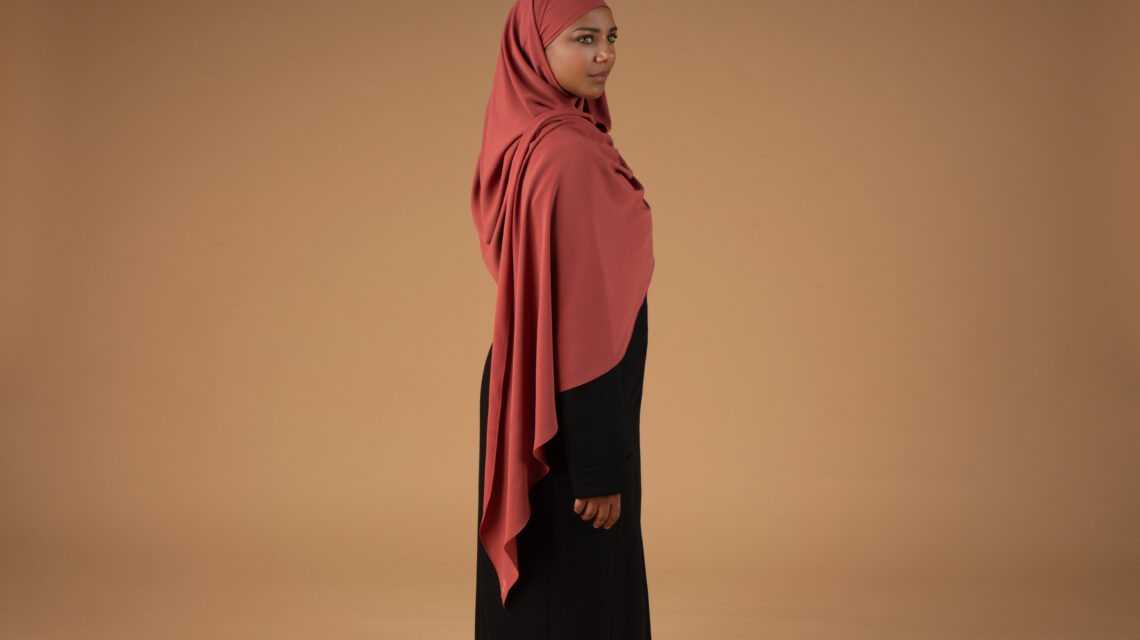 Hijab innovant, bonnet intégré, tout en un