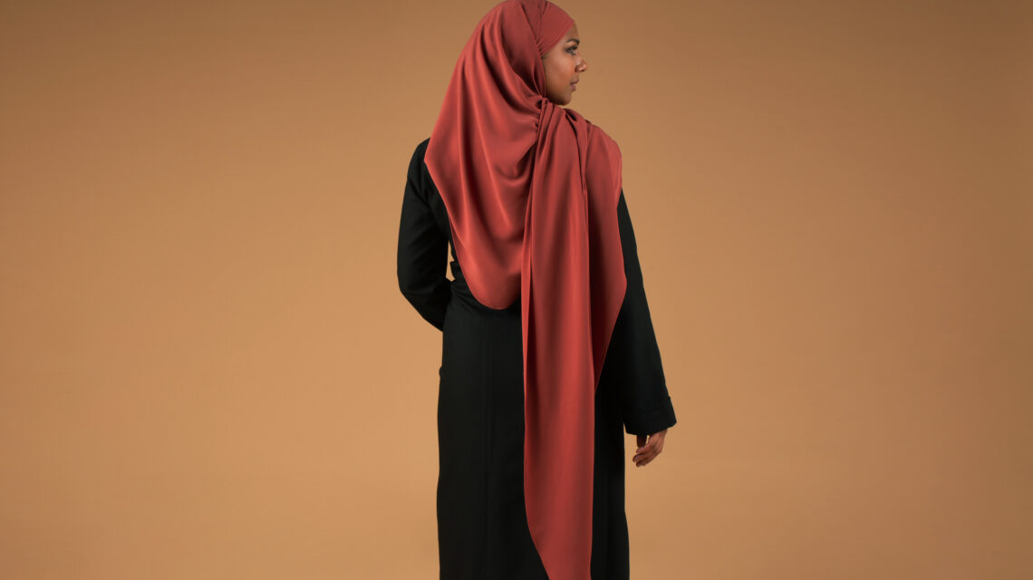 Hijab innovant, bonnet intégré, tout en un